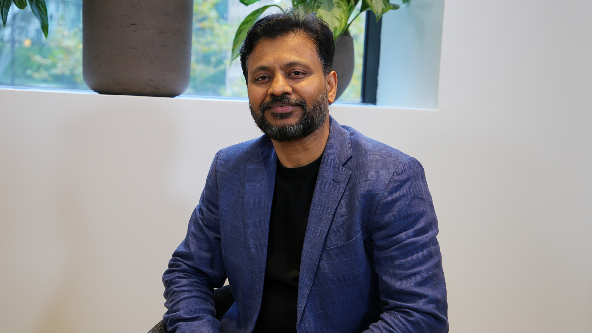 Rishi Singh, vice president and head of cloud and custom applications practice, North Americas, at Capgemini Financial Services, talks with theCUBE at Kong API Summit about API governance at Kong API Summit.